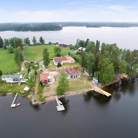 فيلا Bjorkobyفي Holiday Lakefront House المظهر الخارجي الصورة
