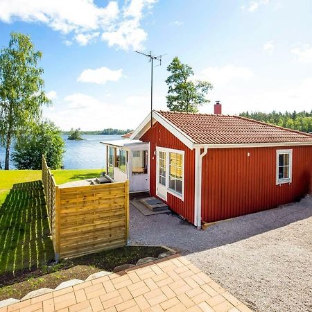 فيلا Bjorkobyفي Holiday Lakefront House المظهر الخارجي الصورة